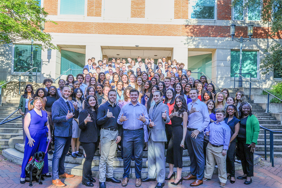 Alumni, staff, faculty and current Business Honor Program (BHP) students